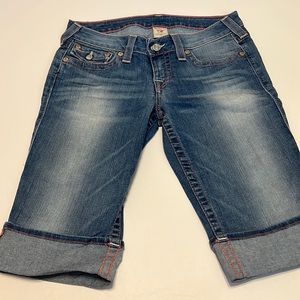 True religion size 29 kneelength short
